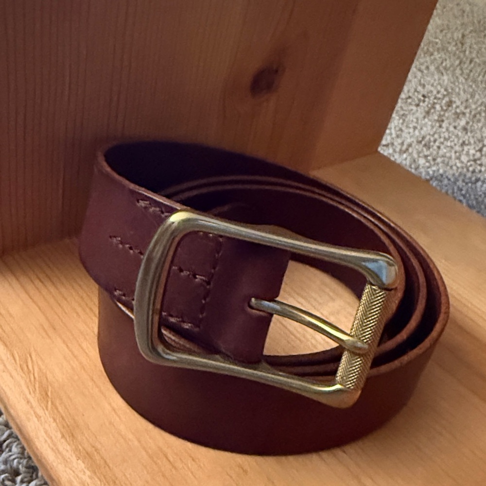 Frye Brown Leather Belt w/ vintage brass Buckle XL MADE IN ITALY Worn once only
